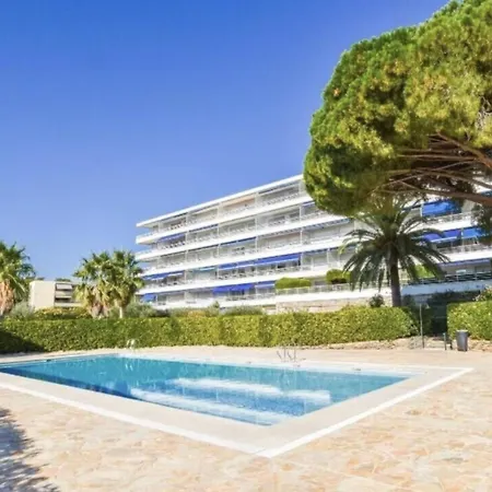 Apartment Grand Pavois Magnifique Climatise, Vue Mer, Piscine Cavalaire-sur-Mer